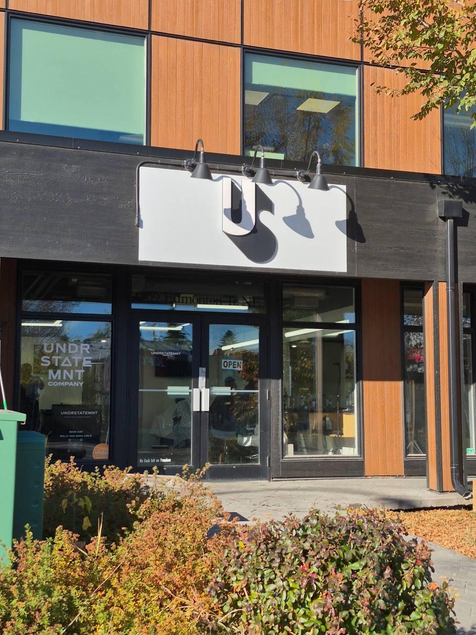 Undrstatemnt — Calgary's own barbershop